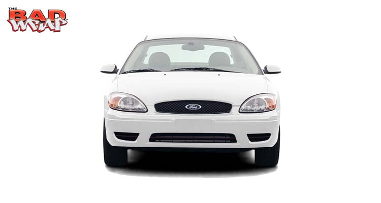 628 2004 Ford Taurus SEL